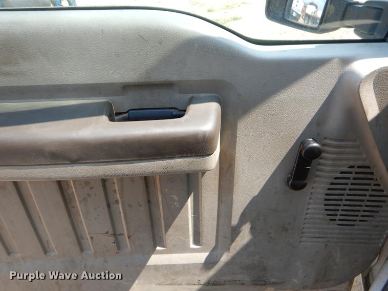 image for item EK9743 2010 Ford F250 Super Duty SuperCab pickup truck