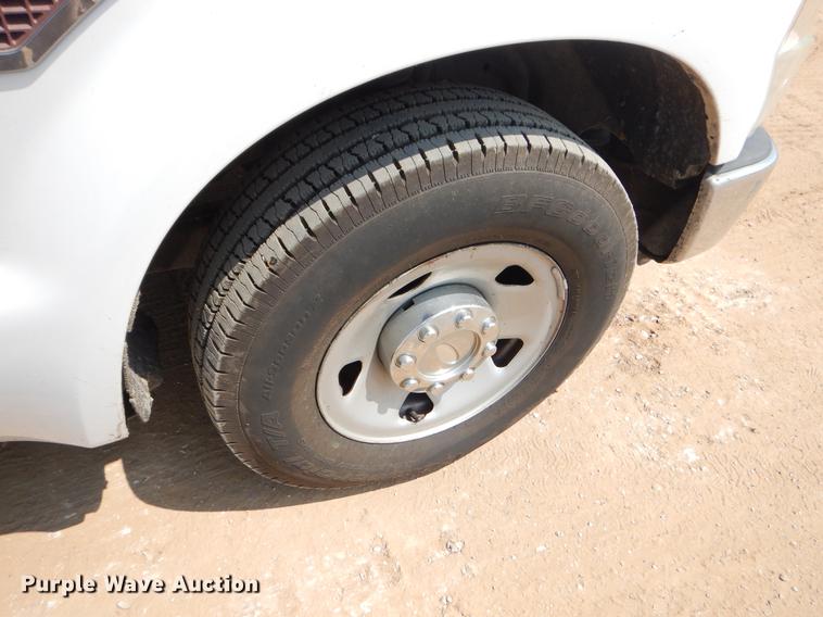 image for item EK9743 2010 Ford F250 Super Duty SuperCab pickup truck