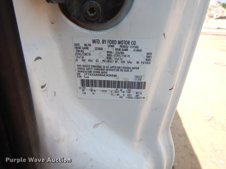 image for item EK9743 2010 Ford F250 Super Duty SuperCab pickup truck