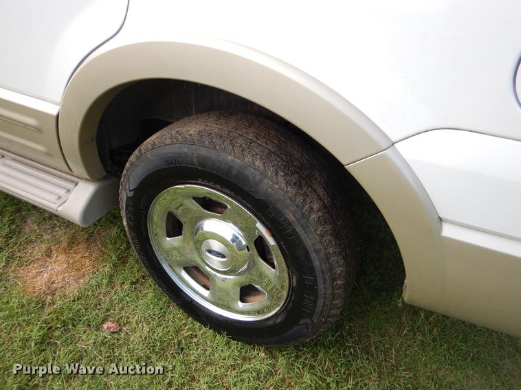 image for item EO9503 2005 Ford Expedition SUV
