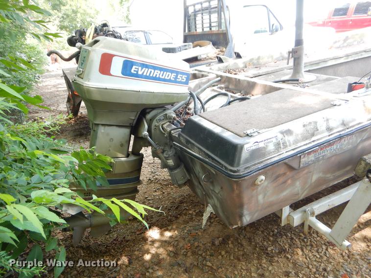 image for item EO9504 1974 Chrysler boat