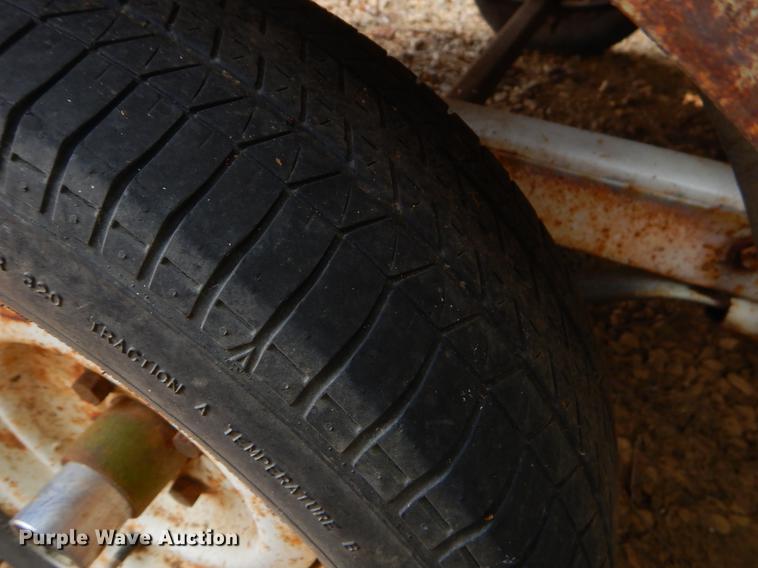 image for item EO9504 1974 Chrysler boat