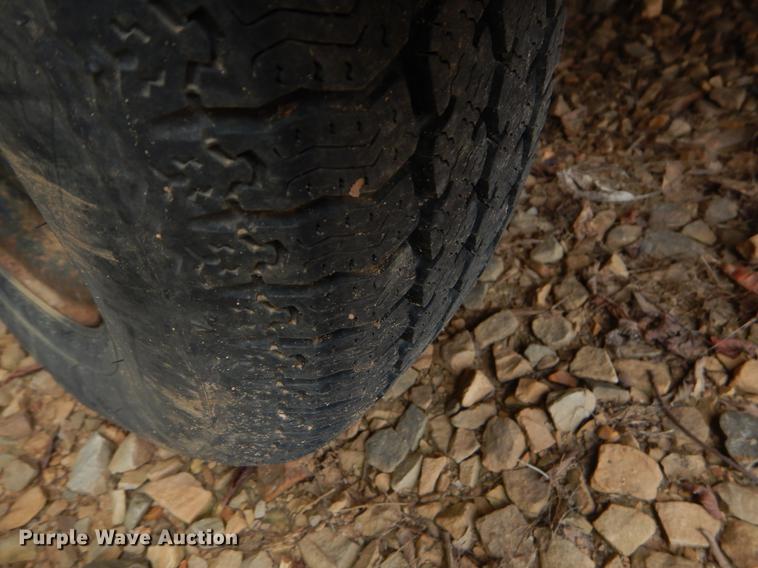 image for item EO9504 1974 Chrysler boat