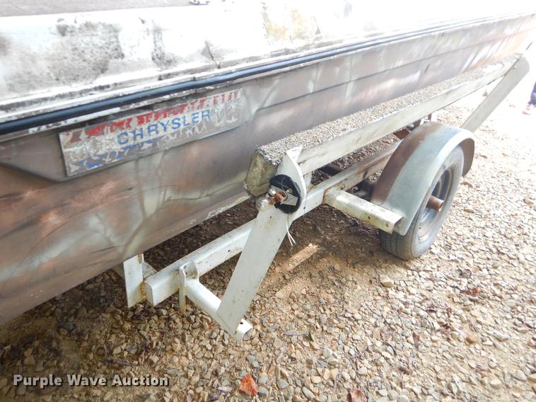 image for item EO9504 1974 Chrysler boat