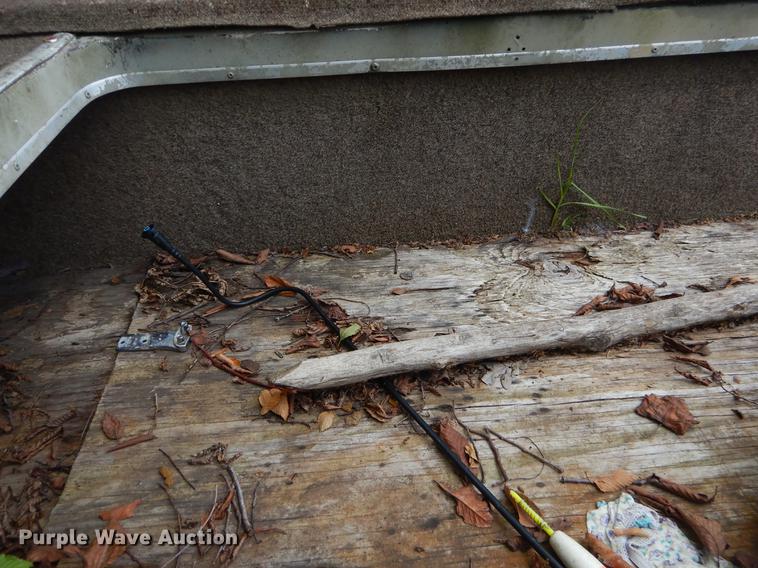 image for item EO9504 1974 Chrysler boat