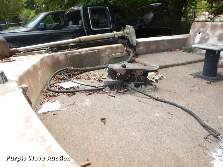 image for item EO9504 1974 Chrysler boat