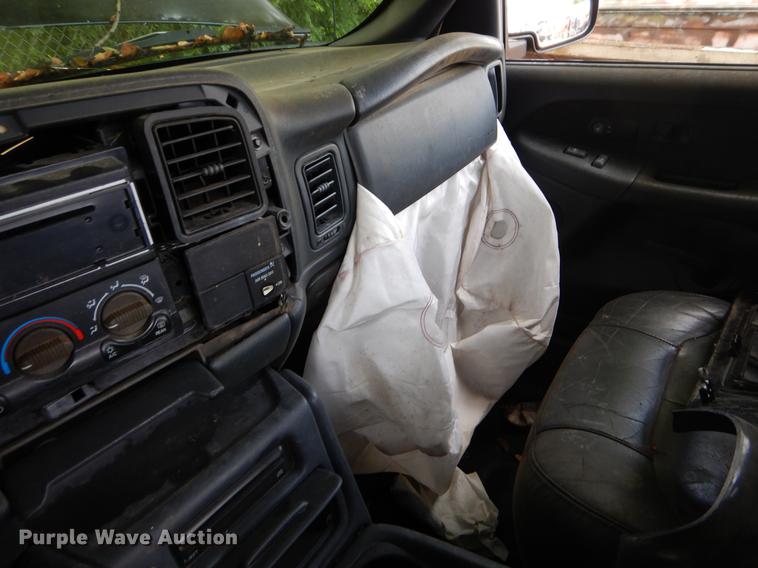 image for item EO9505 1999 Chevrolet Silverado 1500 Ext. Cab pickup truck