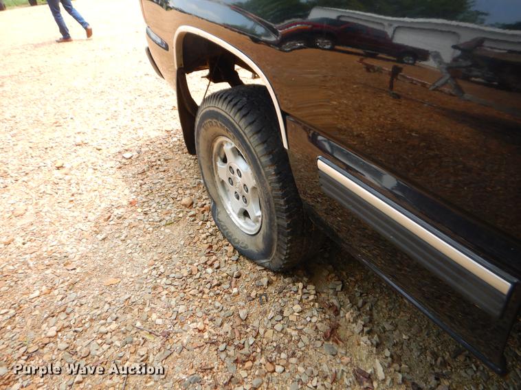 image for item EO9505 1999 Chevrolet Silverado 1500 Ext. Cab pickup truck