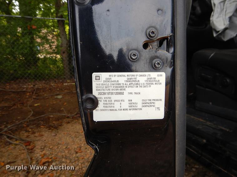 image for item EO9505 1999 Chevrolet Silverado 1500 Ext. Cab pickup truck