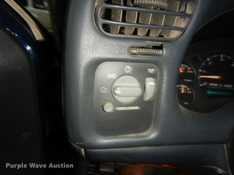 image for item EO9506 2003 Chevrolet S10 LS Crew Cab pickup truck