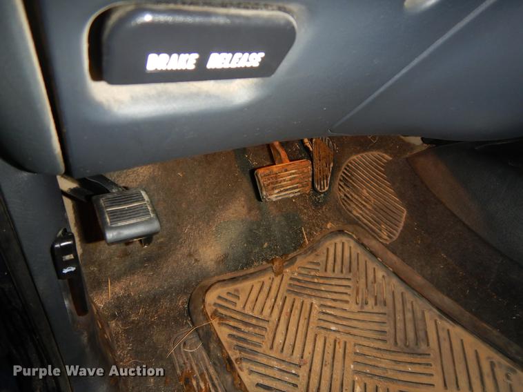 image for item EO9506 2003 Chevrolet S10 LS Crew Cab pickup truck