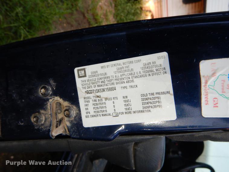 image for item EO9506 2003 Chevrolet S10 LS Crew Cab pickup truck