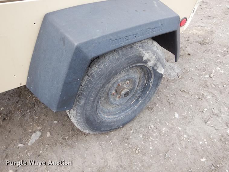 image for item EO9551 2008 Ingersoll Rand P185WJD air compressor