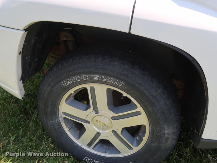 image for item EP9353 2004 Chevrolet TrailBlazer SUV