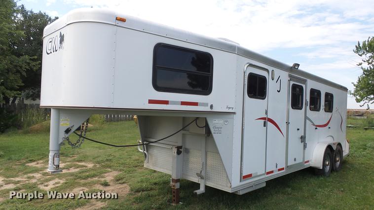 image for item ER9700 2005 CM Legacy livestock trailer