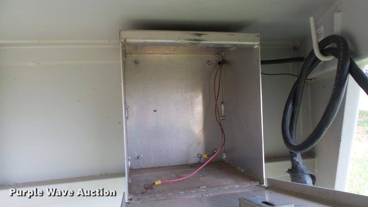 image for item ER9700 2005 CM Legacy livestock trailer