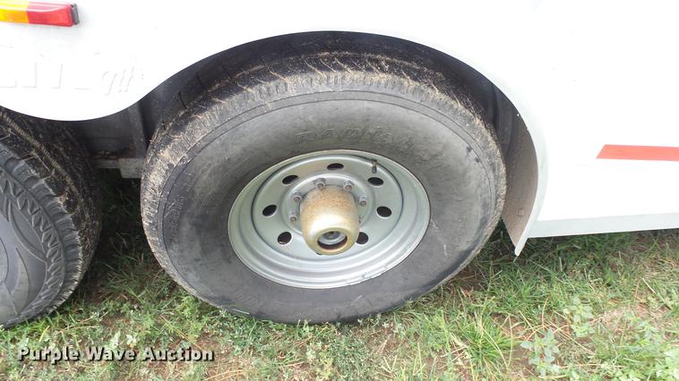 image for item ER9700 2005 CM Legacy livestock trailer