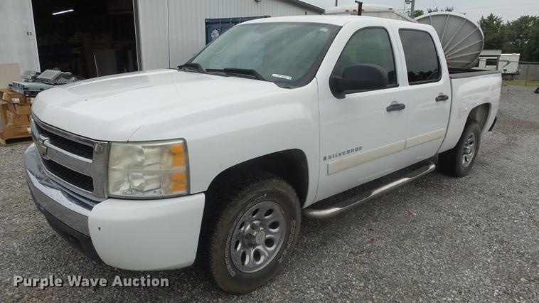 image for item ES9266 2007 Chevrolet Silverado 1500 Crew Cab pickup truck