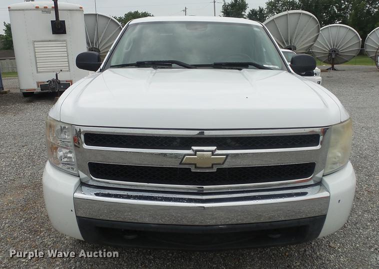 image for item ES9266 2007 Chevrolet Silverado 1500 Crew Cab pickup truck