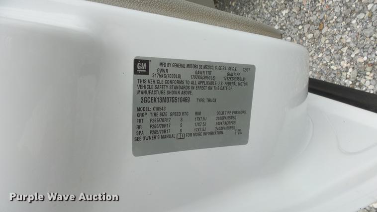 image for item ES9266 2007 Chevrolet Silverado 1500 Crew Cab pickup truck