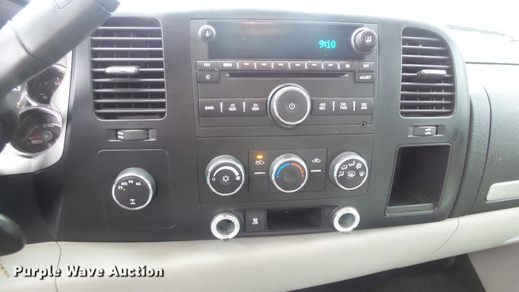 image for item ES9266 2007 Chevrolet Silverado 1500 Crew Cab pickup truck