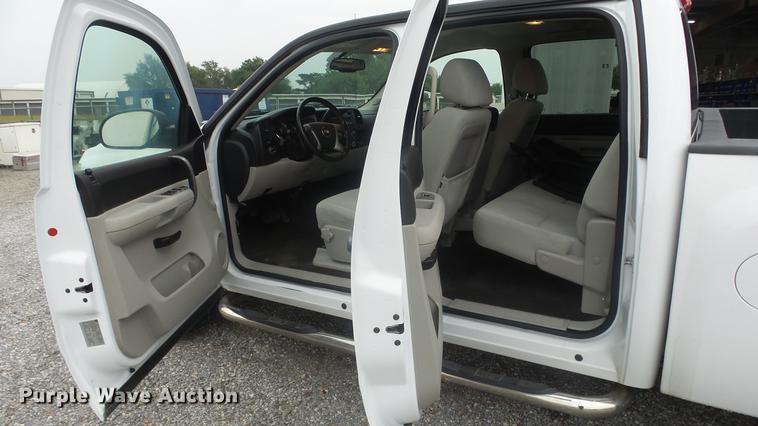 image for item ES9266 2007 Chevrolet Silverado 1500 Crew Cab pickup truck