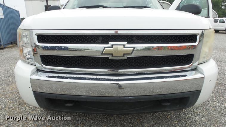 image for item ES9266 2007 Chevrolet Silverado 1500 Crew Cab pickup truck