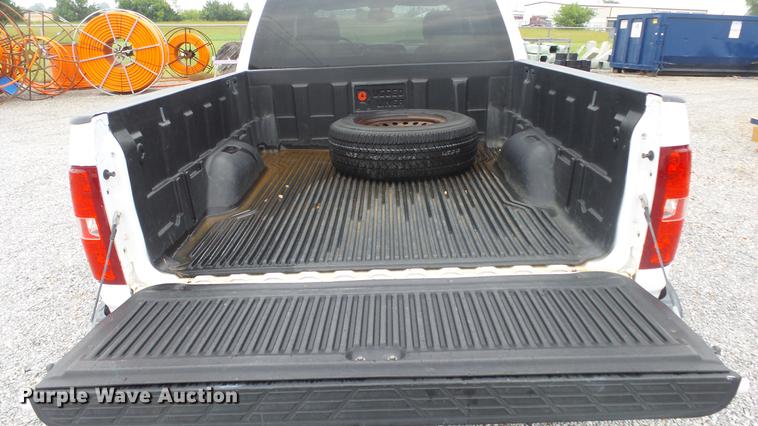 image for item ES9266 2007 Chevrolet Silverado 1500 Crew Cab pickup truck