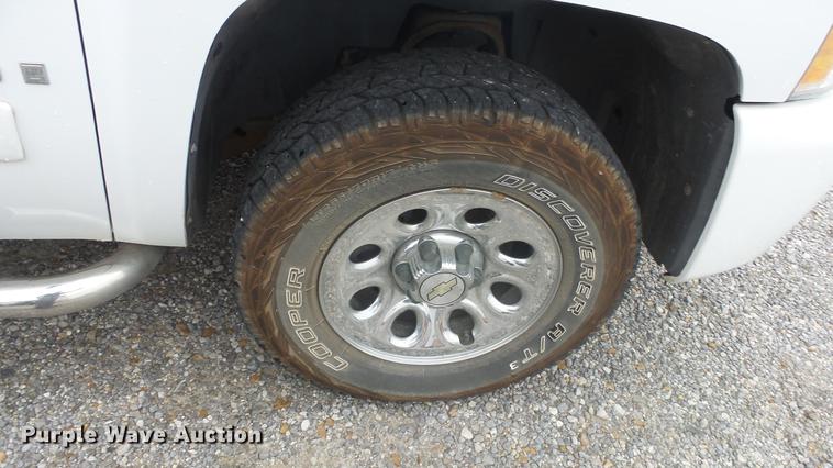 image for item ES9266 2007 Chevrolet Silverado 1500 Crew Cab pickup truck