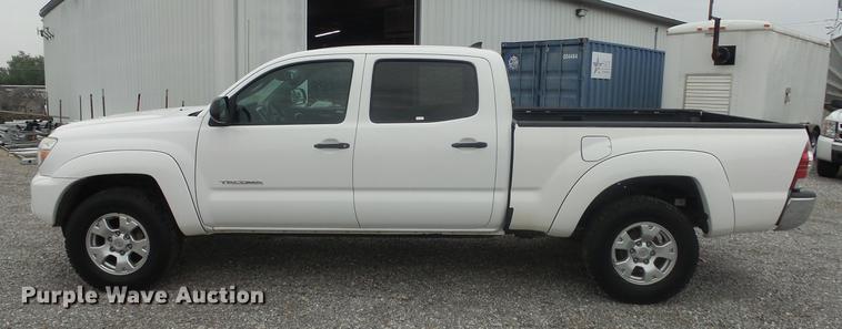 image for item ES9267 2012 Toyota Tacoma Double Cab pickup truck