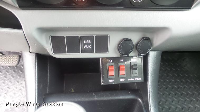 image for item ES9267 2012 Toyota Tacoma Double Cab pickup truck