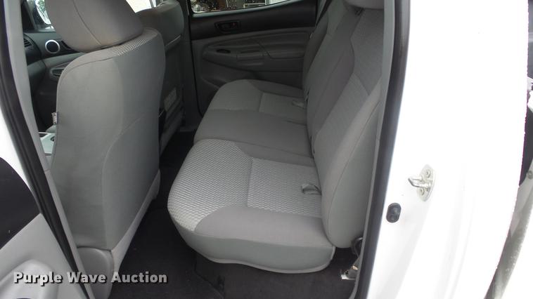 image for item ES9267 2012 Toyota Tacoma Double Cab pickup truck