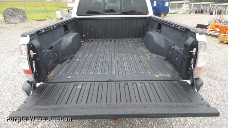 image for item ES9267 2012 Toyota Tacoma Double Cab pickup truck