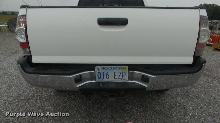 image for item ES9267 2012 Toyota Tacoma Double Cab pickup truck