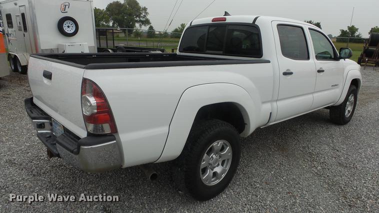 image for item ES9268 2012 Toyota Tacoma Double Cab pickup truck