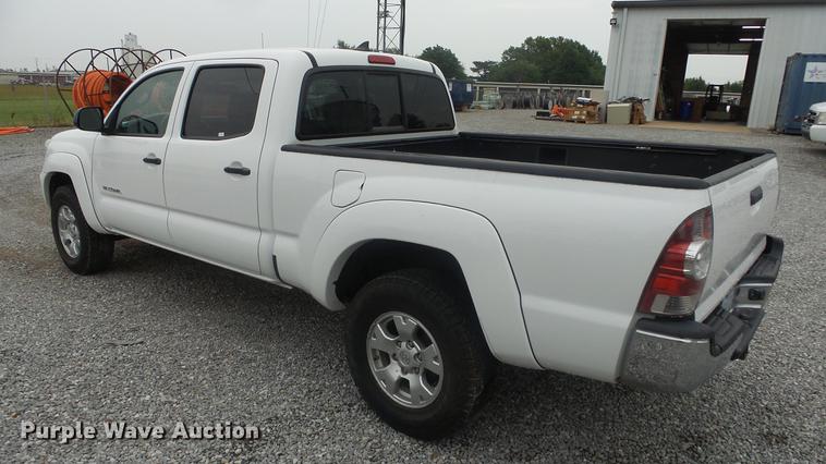 image for item ES9268 2012 Toyota Tacoma Double Cab pickup truck