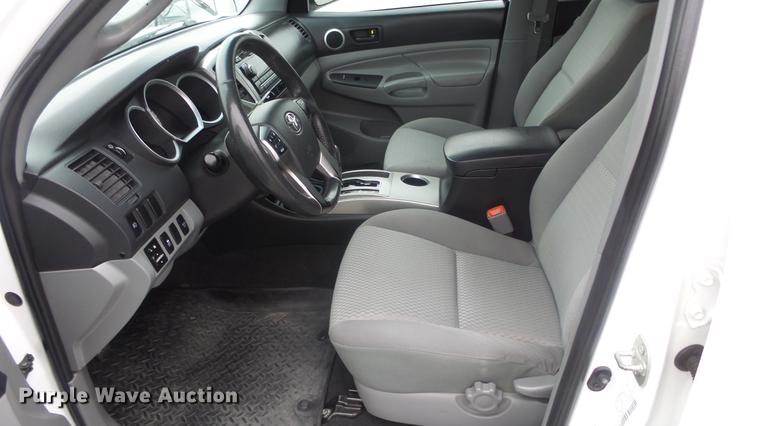 image for item ES9268 2012 Toyota Tacoma Double Cab pickup truck