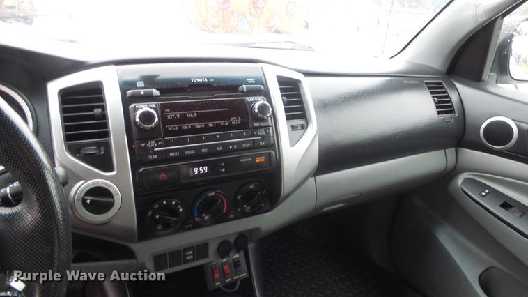 image for item ES9268 2012 Toyota Tacoma Double Cab pickup truck