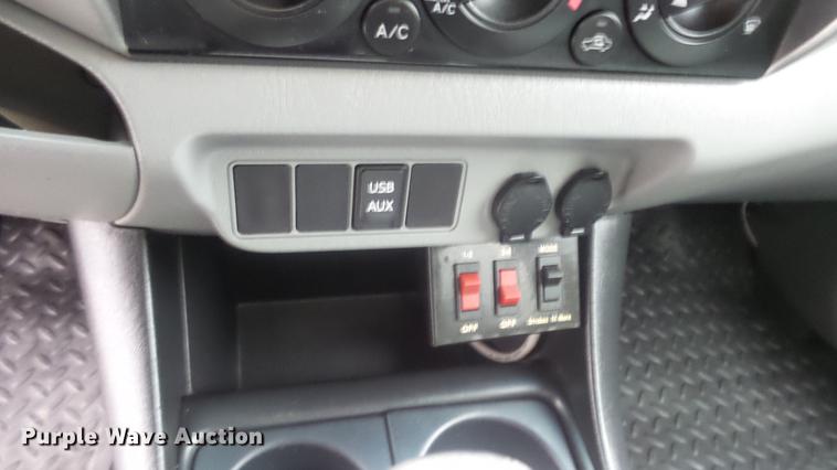 image for item ES9268 2012 Toyota Tacoma Double Cab pickup truck