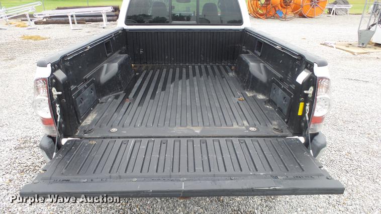 image for item ES9268 2012 Toyota Tacoma Double Cab pickup truck