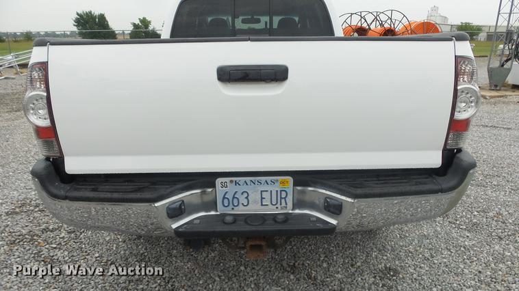 image for item ES9268 2012 Toyota Tacoma Double Cab pickup truck