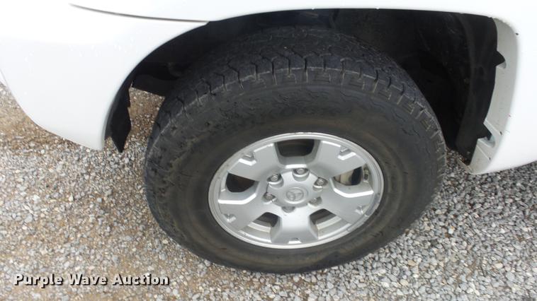 image for item ES9268 2012 Toyota Tacoma Double Cab pickup truck