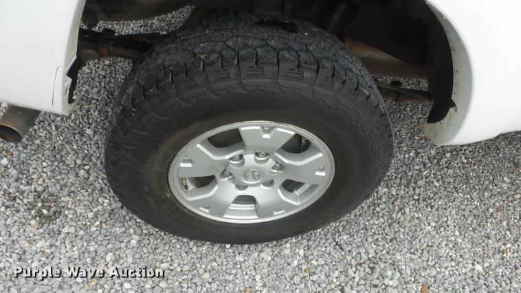 image for item ES9268 2012 Toyota Tacoma Double Cab pickup truck