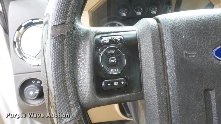 image for item ES9446 2013 Ford F350 Super Duty SuperCab pickup truck