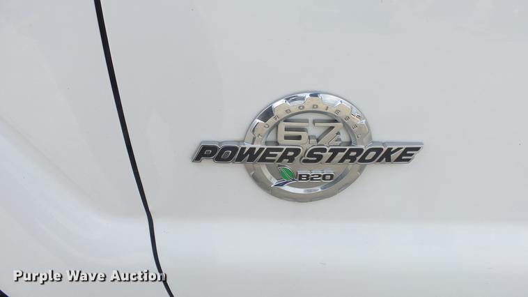 image for item ES9446 2013 Ford F350 Super Duty SuperCab pickup truck