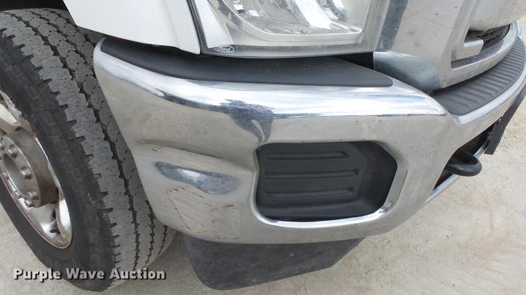 image for item ES9446 2013 Ford F350 Super Duty SuperCab pickup truck