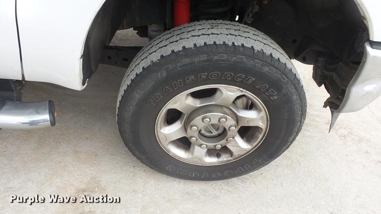 image for item ES9446 2013 Ford F350 Super Duty SuperCab pickup truck