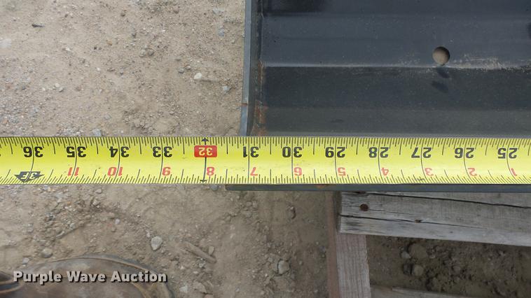 image for item ES9453 Bobcat grading bucket