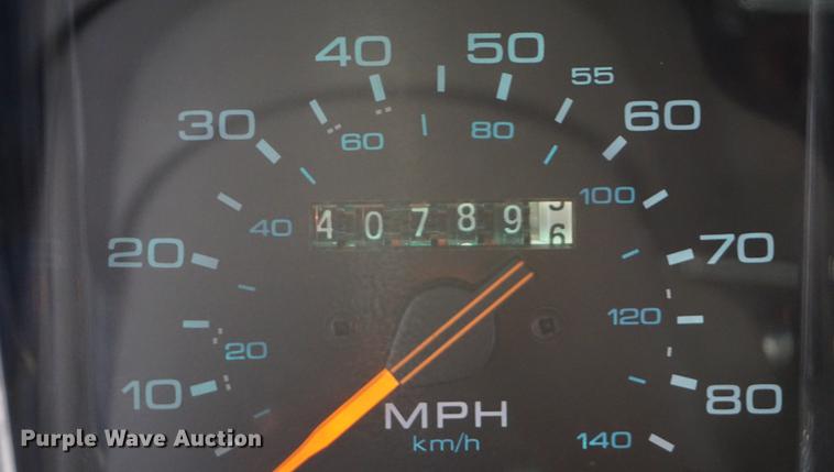 image for item ES9972 1988 Lincoln Town Car