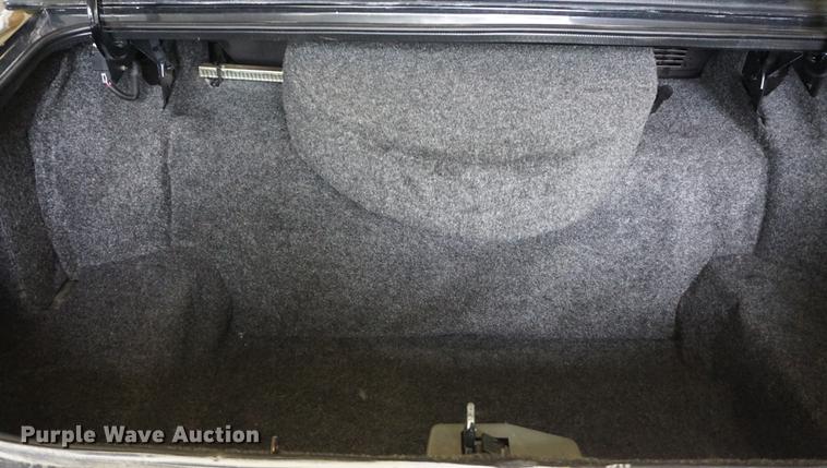 image for item ES9972 1988 Lincoln Town Car